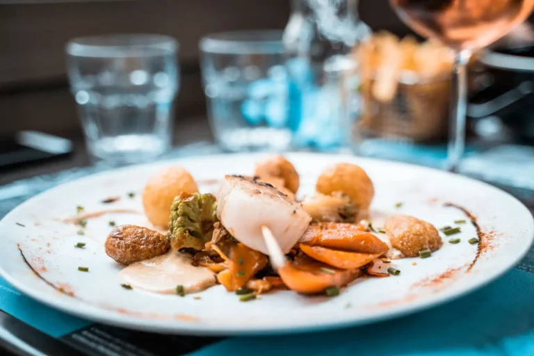 Le Café des Ministères : le bistrot parisien et son fameux vol-au-vent