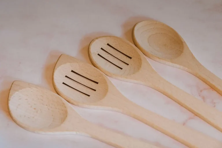 Ustensiles de cuisine en dessin : où les trouver, comment les créer