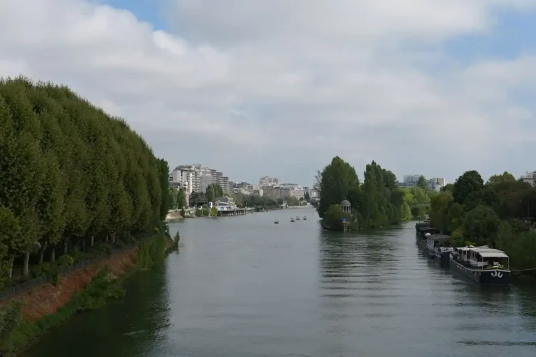 Café la Jatte : l&rsquo;île, ses guinguettes et ses terrasses