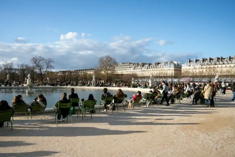 Café Kitsuné aux Tuileries : le kiosque à connaître avant d&rsquo;y aller